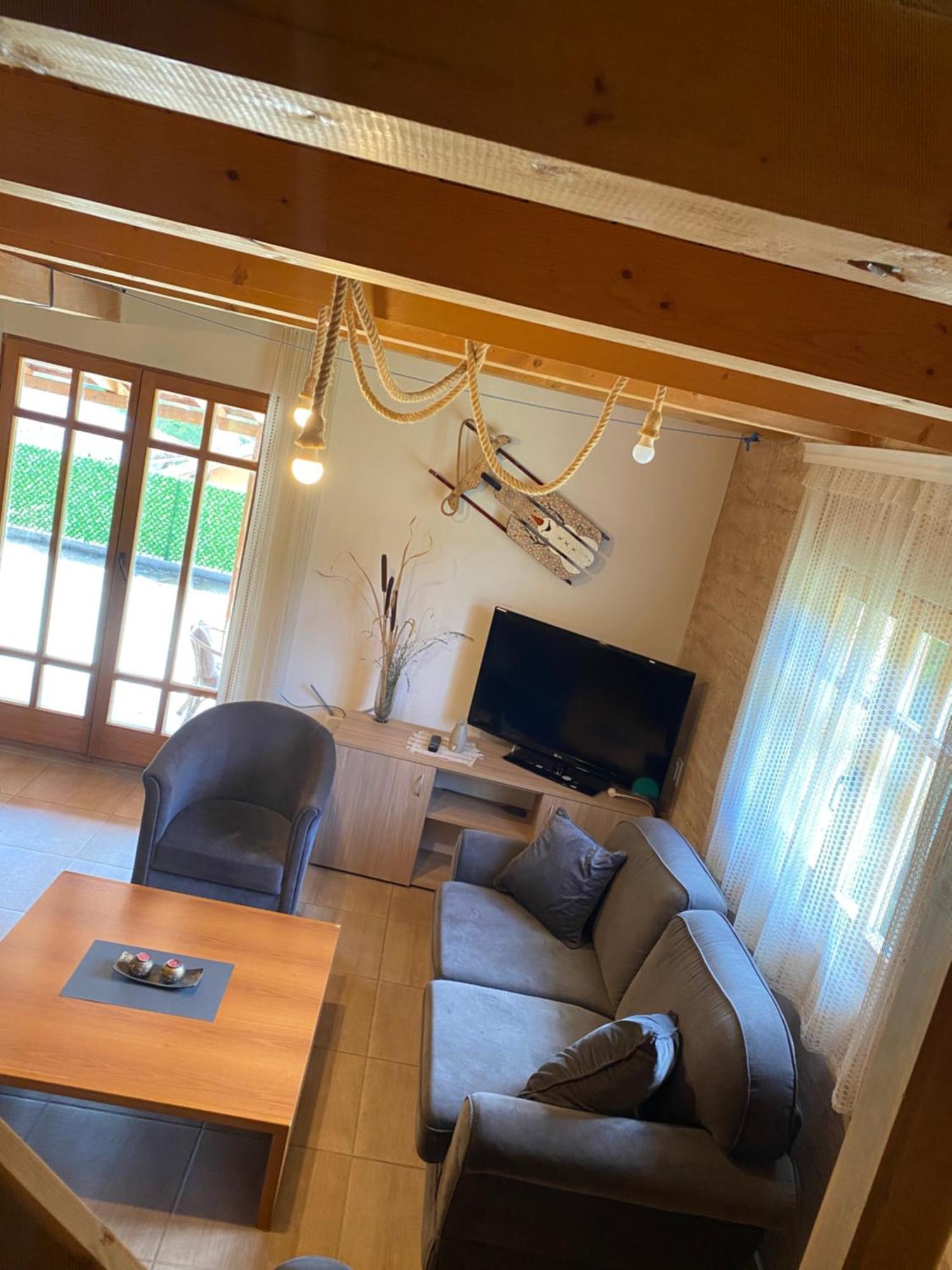 Aphrodite Hills Apartments-Stara Planina Crni Vrh Ngoại thất bức ảnh