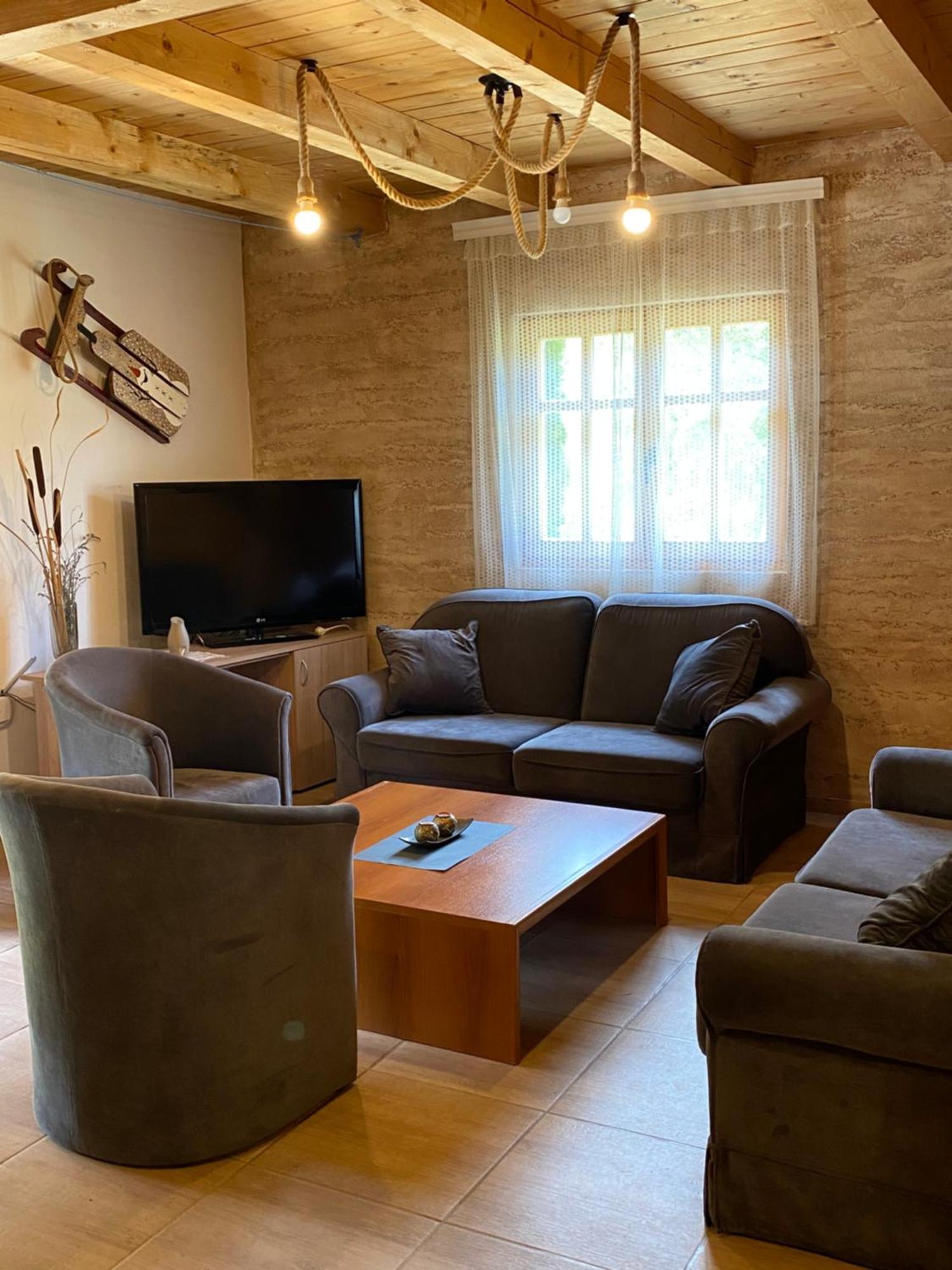 Aphrodite Hills Apartments-Stara Planina Crni Vrh Ngoại thất bức ảnh