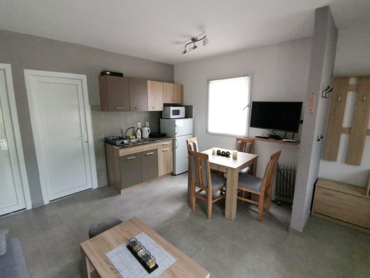 Aphrodite Hills Apartments-Stara Planina Crni Vrh Ngoại thất bức ảnh