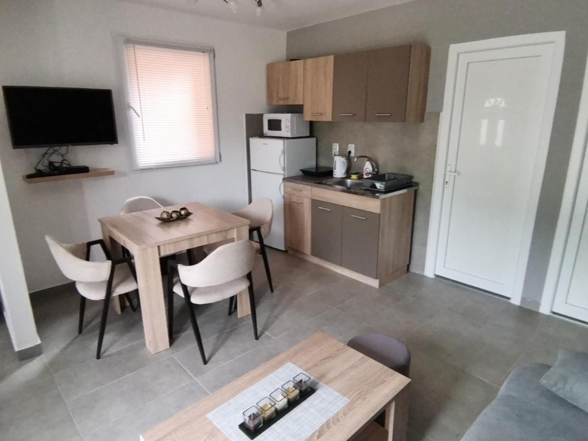 Aphrodite Hills Apartments-Stara Planina Crni Vrh Ngoại thất bức ảnh